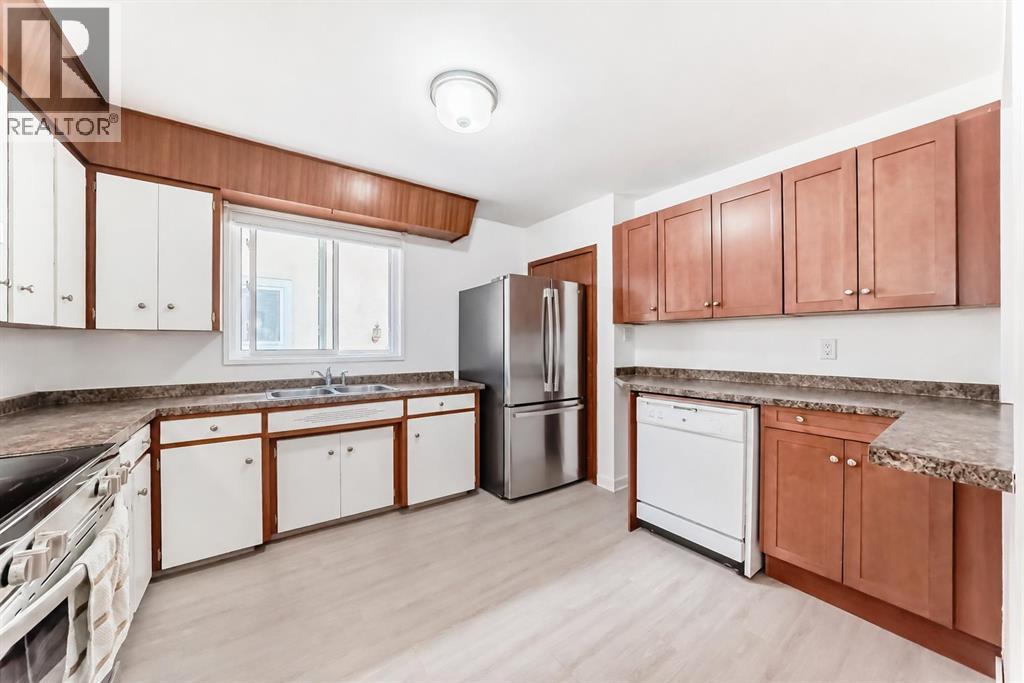 417 37 Street SW - 12