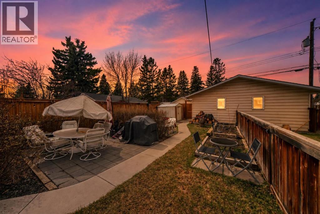 417 37 Street SW - 3