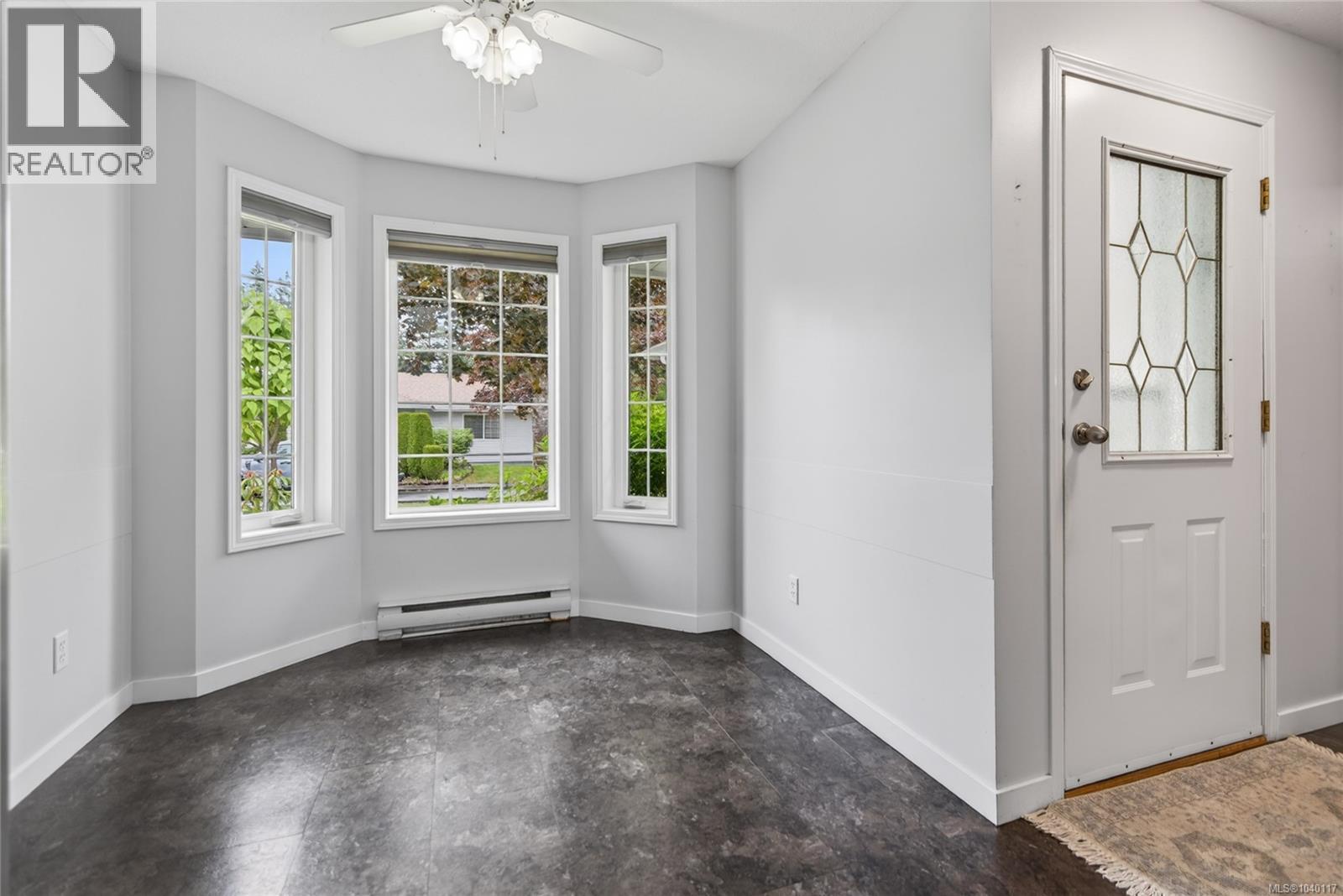 #18 1905 Willemar Ave - 8
