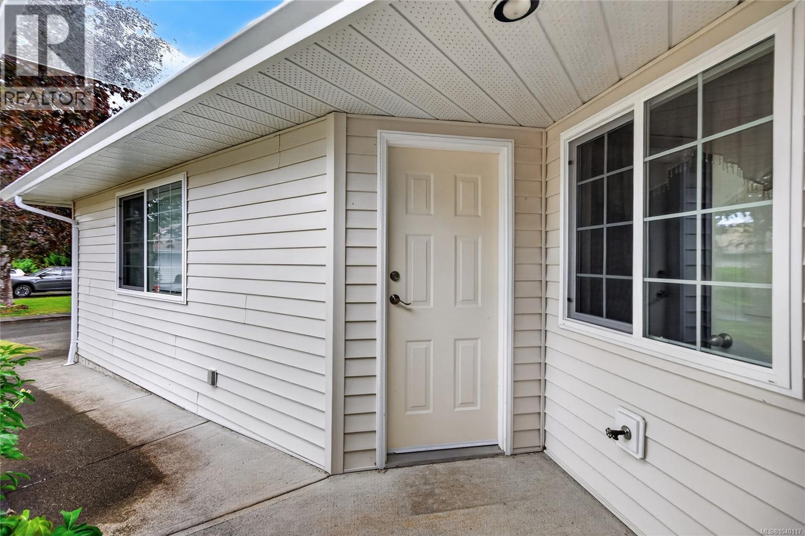 #18 1905 Willemar Ave - 39