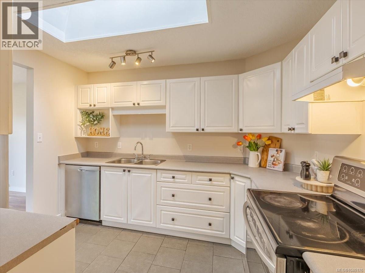 #A 1740 Willemar Ave - 13