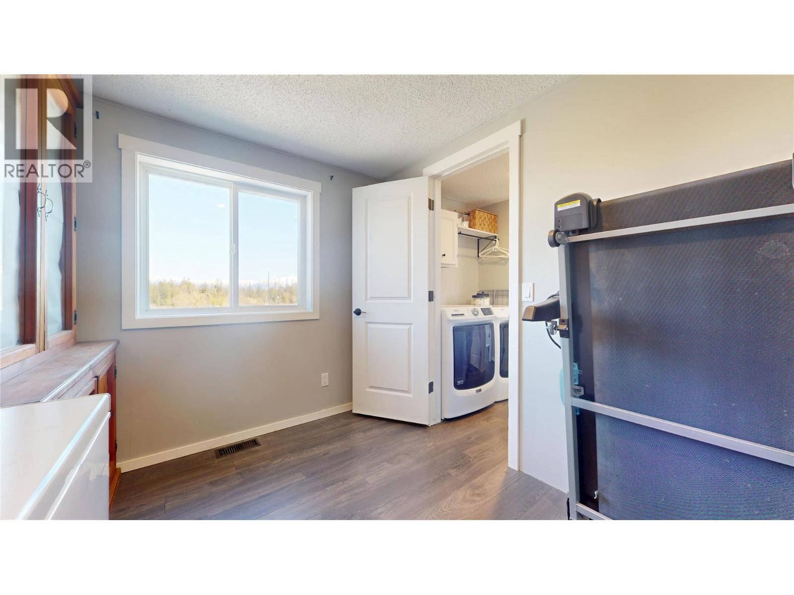 3251 45TH Street S - 19