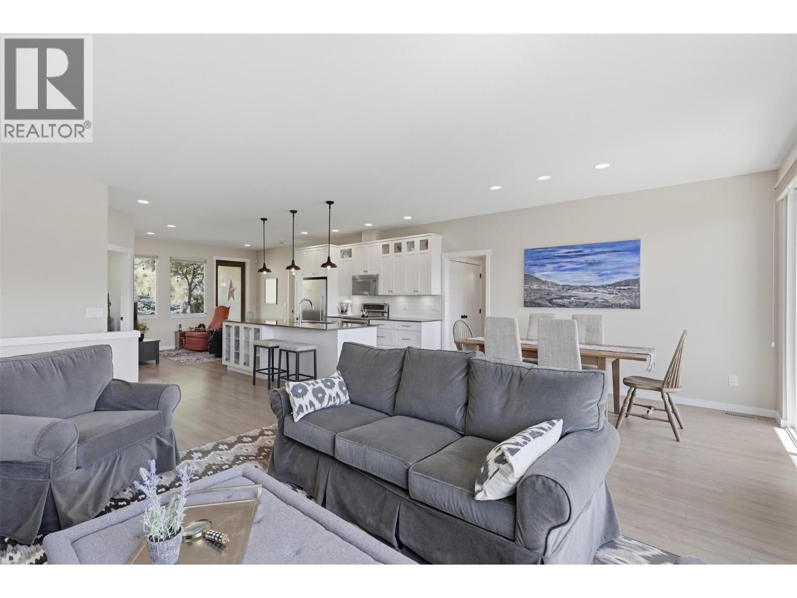 715 Belmonte Terrace - 19