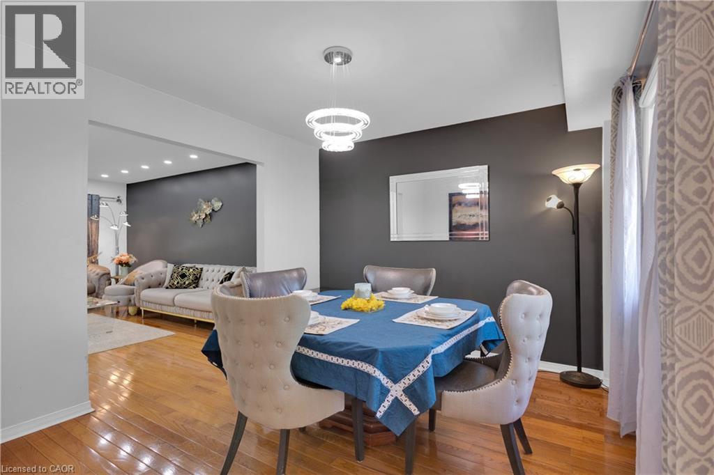 64 WOODVIEW Crescent - 9