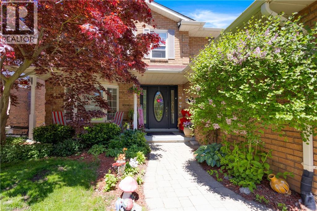 64 WOODVIEW Crescent - 4