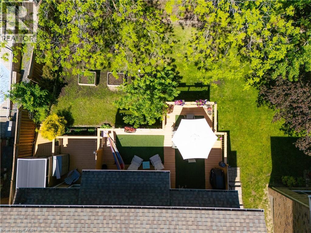 64 WOODVIEW Crescent - 49