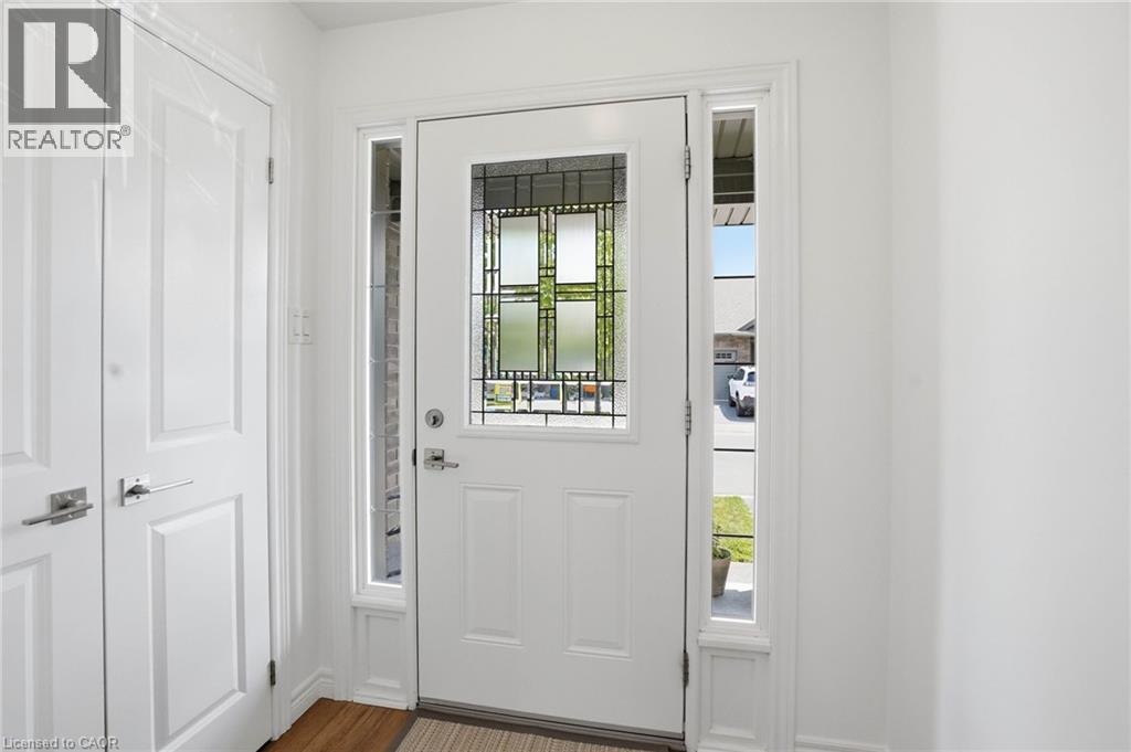 3-bedroom home for sale at 29 SCHUYLER Street Unit# 2, Paris ON · photo 4 of 38