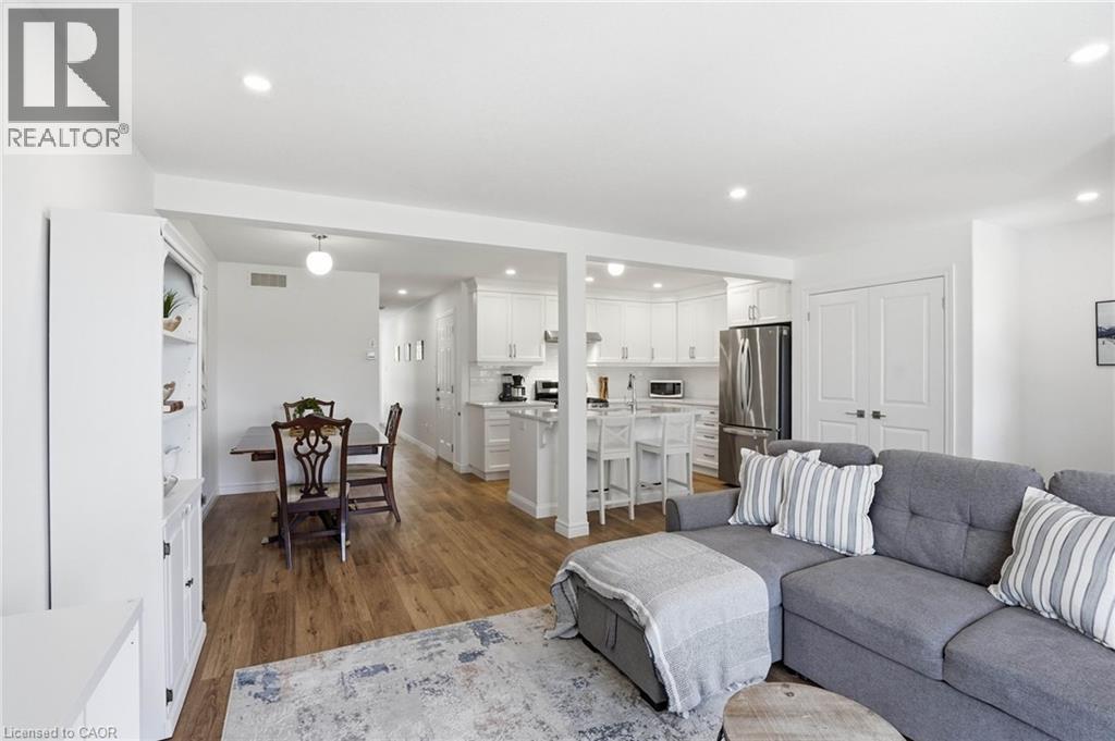 3-bedroom home for sale at 29 SCHUYLER Street Unit# 2, Paris ON · photo 16 of 38