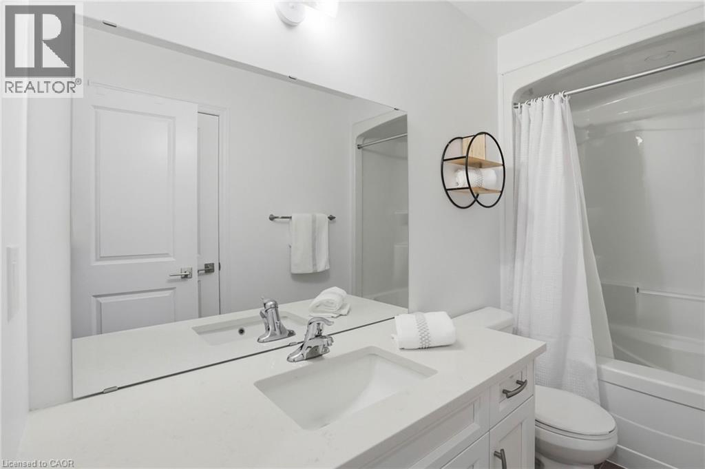 3-bedroom home for sale at 29 SCHUYLER Street Unit# 2, Paris ON · photo 29 of 38