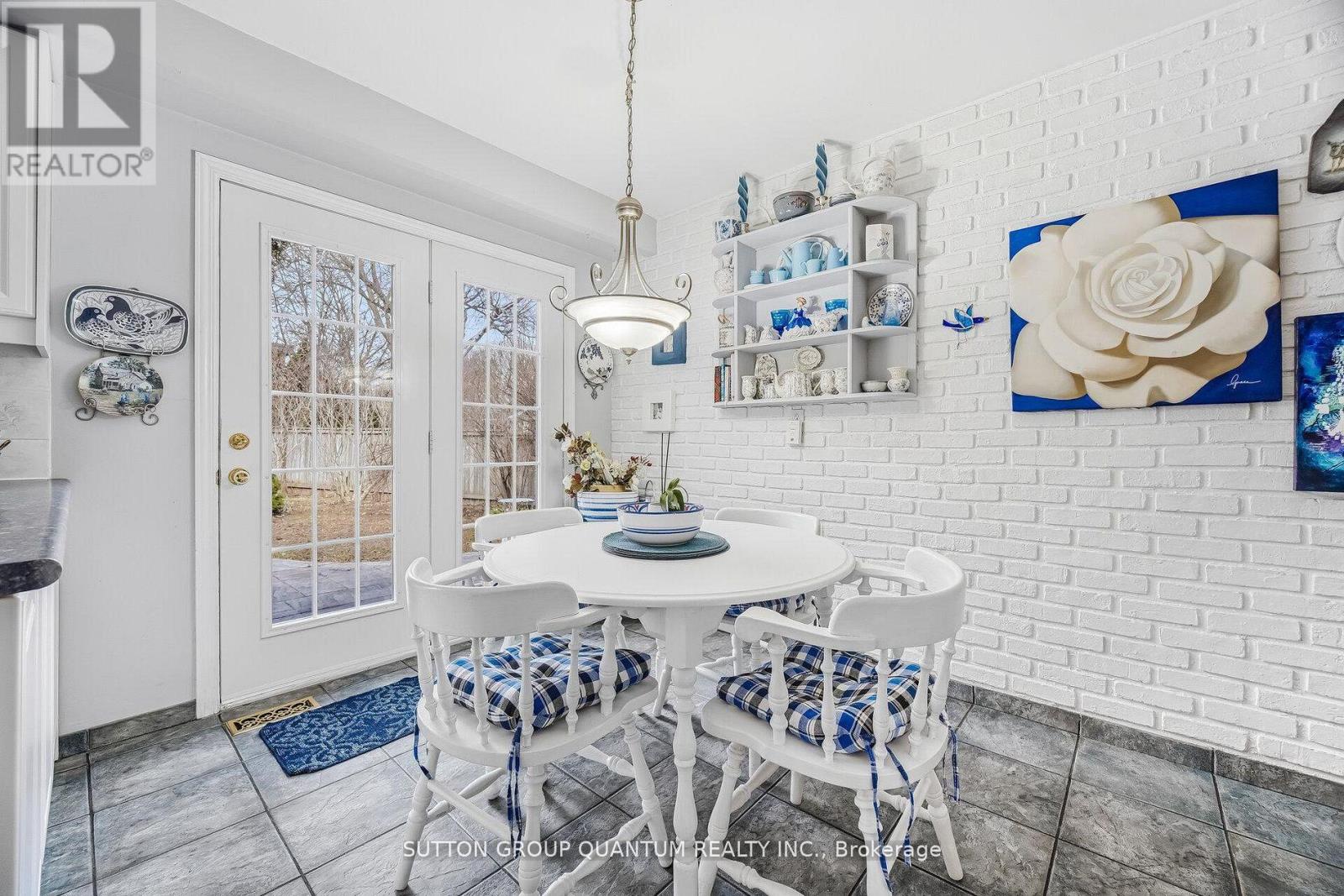 1511 IFIELD ROAD - 16