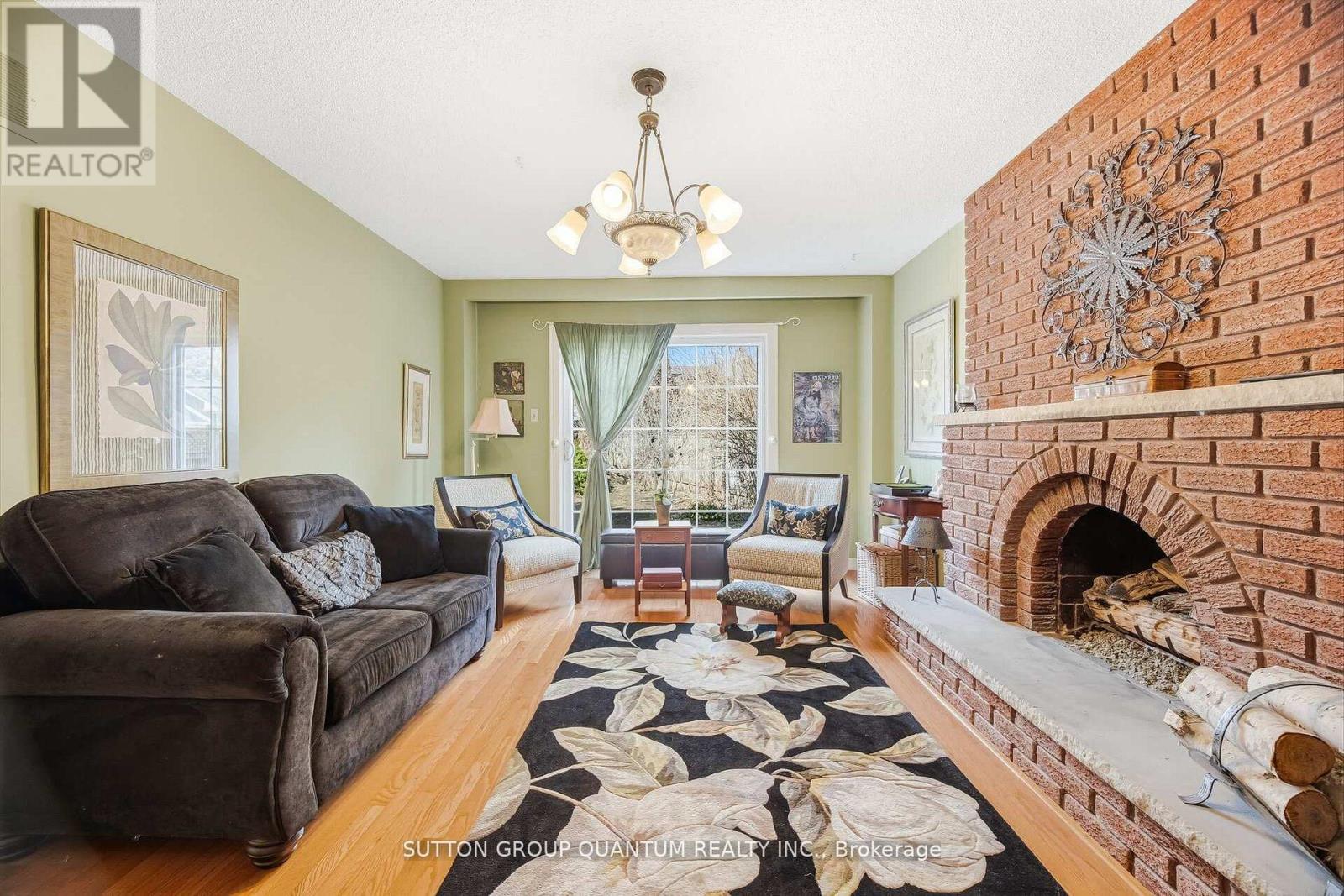 1511 IFIELD ROAD - 19