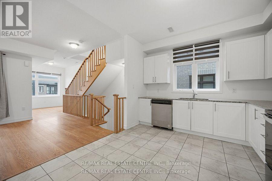 1551 LABINE POINT - 12