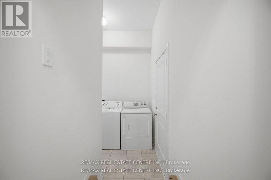 1551 LABINE POINT - 33