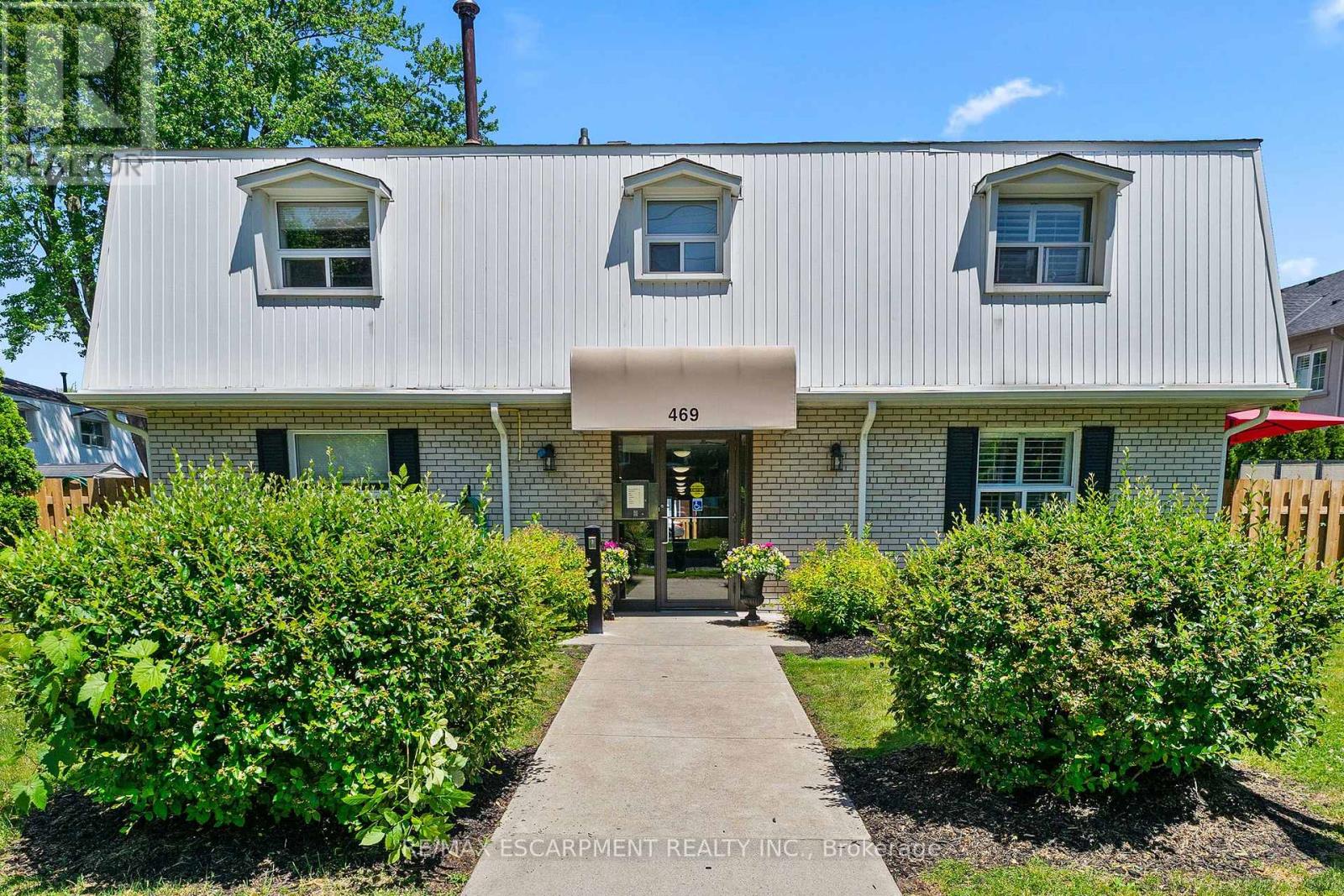 #5 469 CLARIDGE ROAD - 1