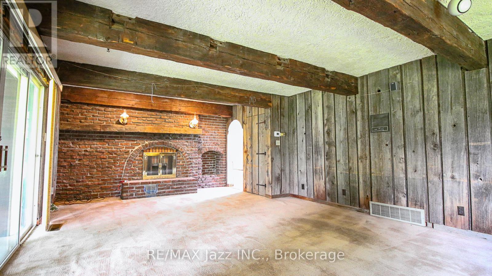 103 GARDENIA COURT - 12