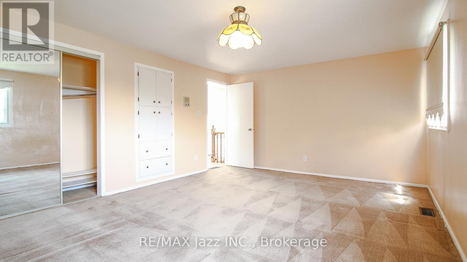 103 GARDENIA COURT - 21