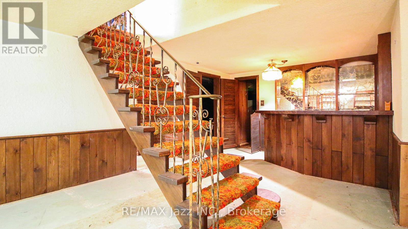 103 GARDENIA COURT - 23