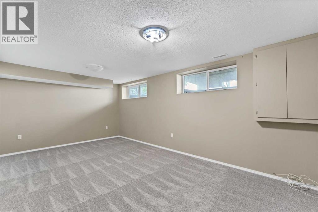 16 Sierra Avenue SW — photo 27