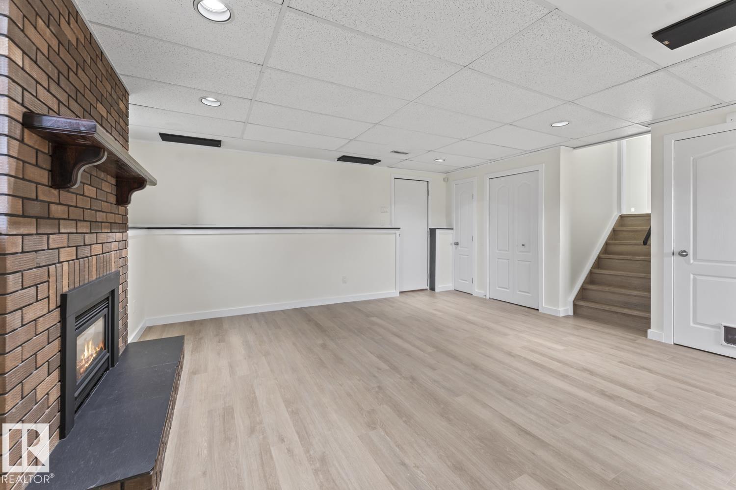 3814 54 AV — photo 26