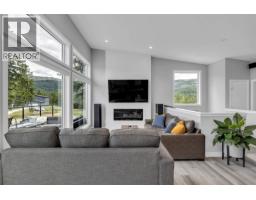 7210 Dunwaters Road, Kelowna, BC V1Z3W5 Photo 33