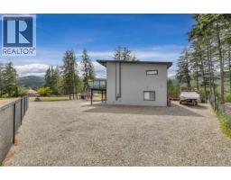 7210 Dunwaters Road, Kelowna, BC V1Z3W5 Photo 12