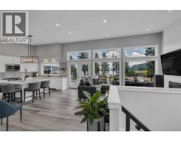 7210 Dunwaters Road, Kelowna, BC V1Z3W5 Photo 16