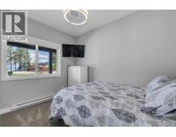 7210 Dunwaters Road, Kelowna, BC V1Z3W5 Photo 15