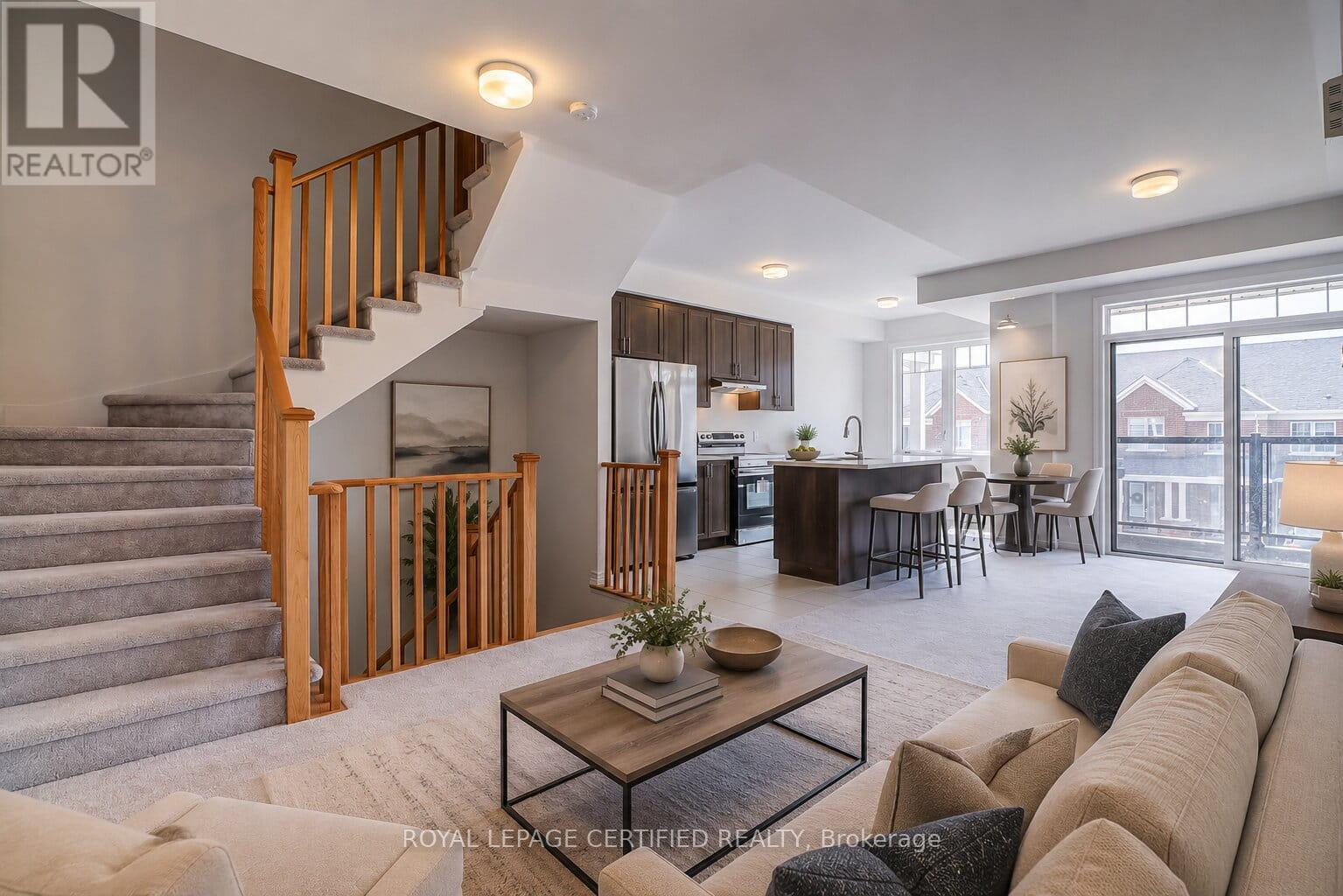 2013 CAMERON LOTT CRESCENT - 12