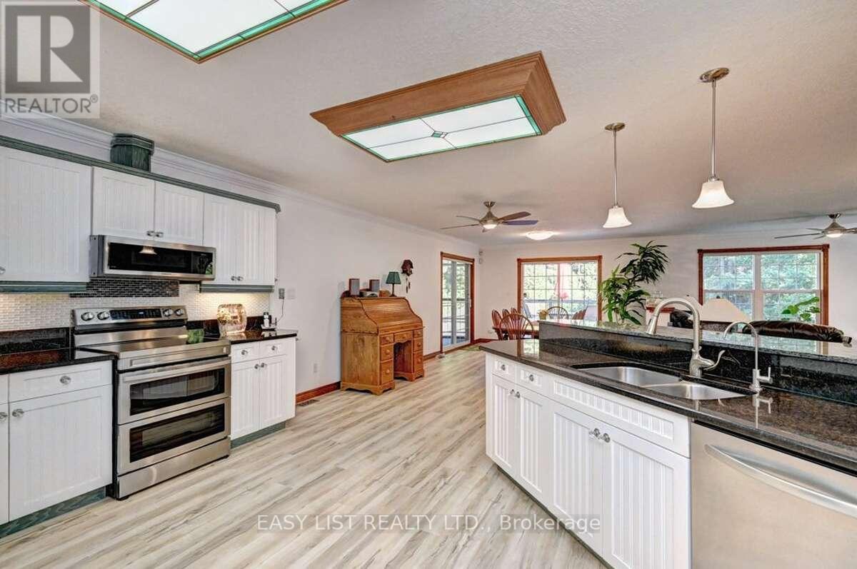 527 RIVER ROAD - 32