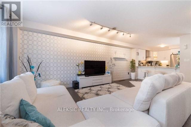 39 MAYLAND TRAIL - 17