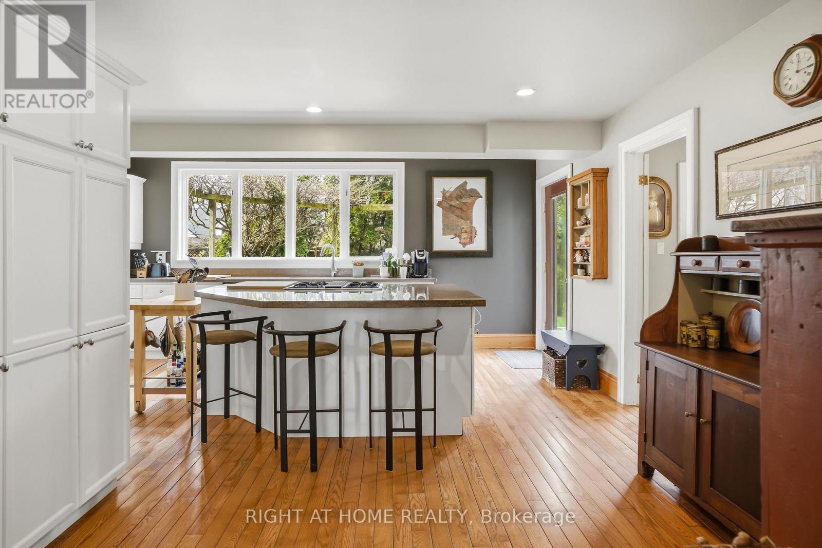 727 RYE STREET - 12
