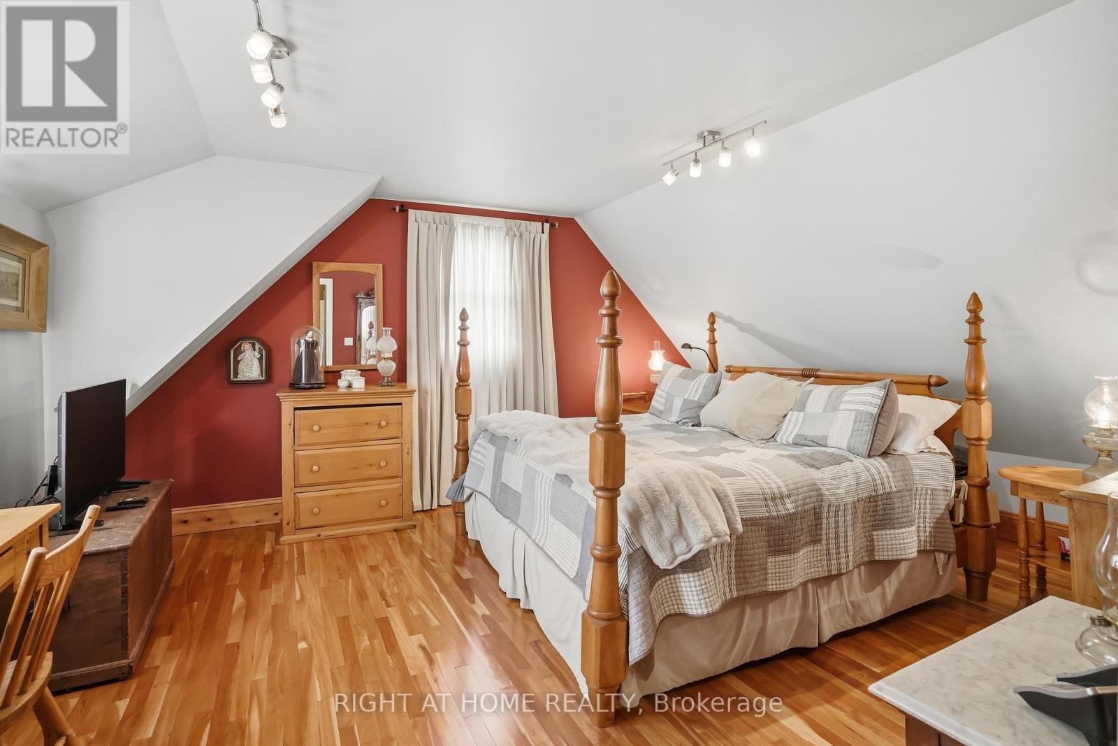 727 RYE STREET - 31