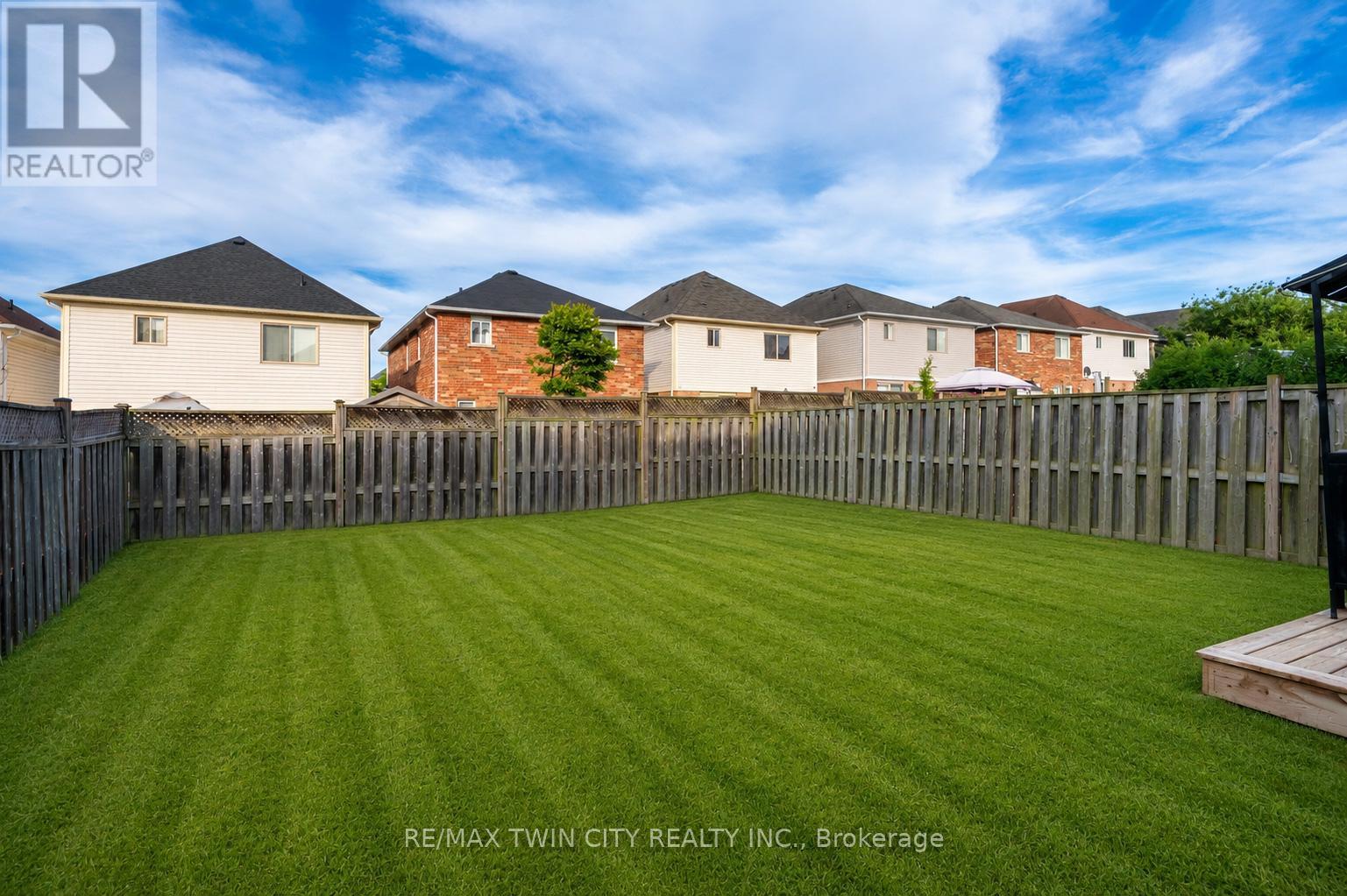 48 GRIFFITHS AVENUE - 28