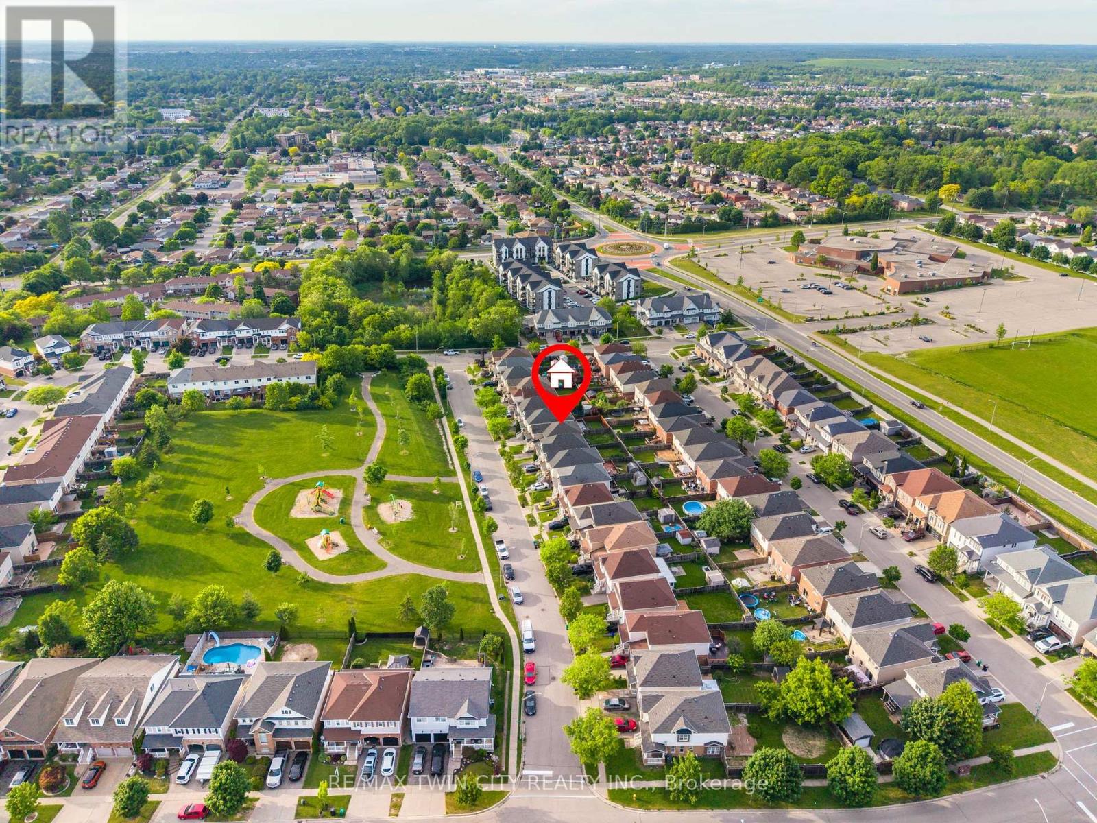 48 GRIFFITHS AVENUE - 34