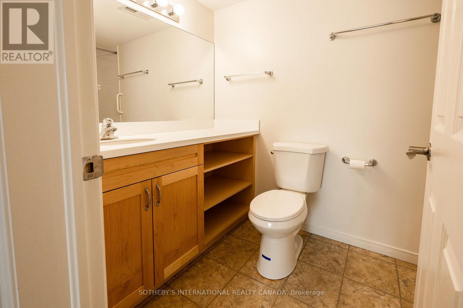 #502 155 WATER STREET S - 19