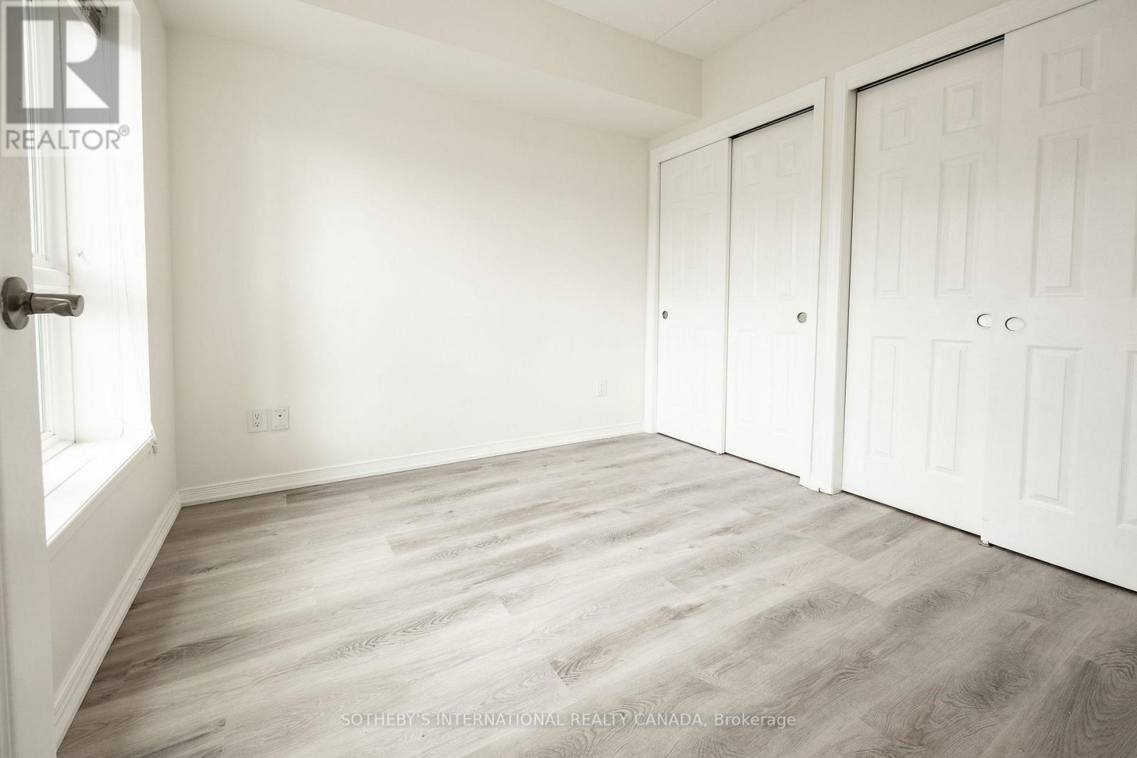 #502 155 WATER STREET S - 22
