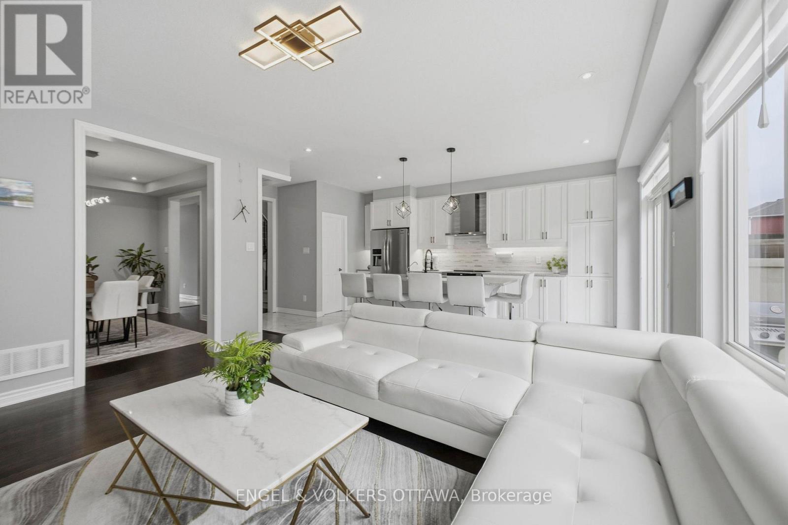 139 SWITCH GRASS CRESCENT — photo 10 of 30