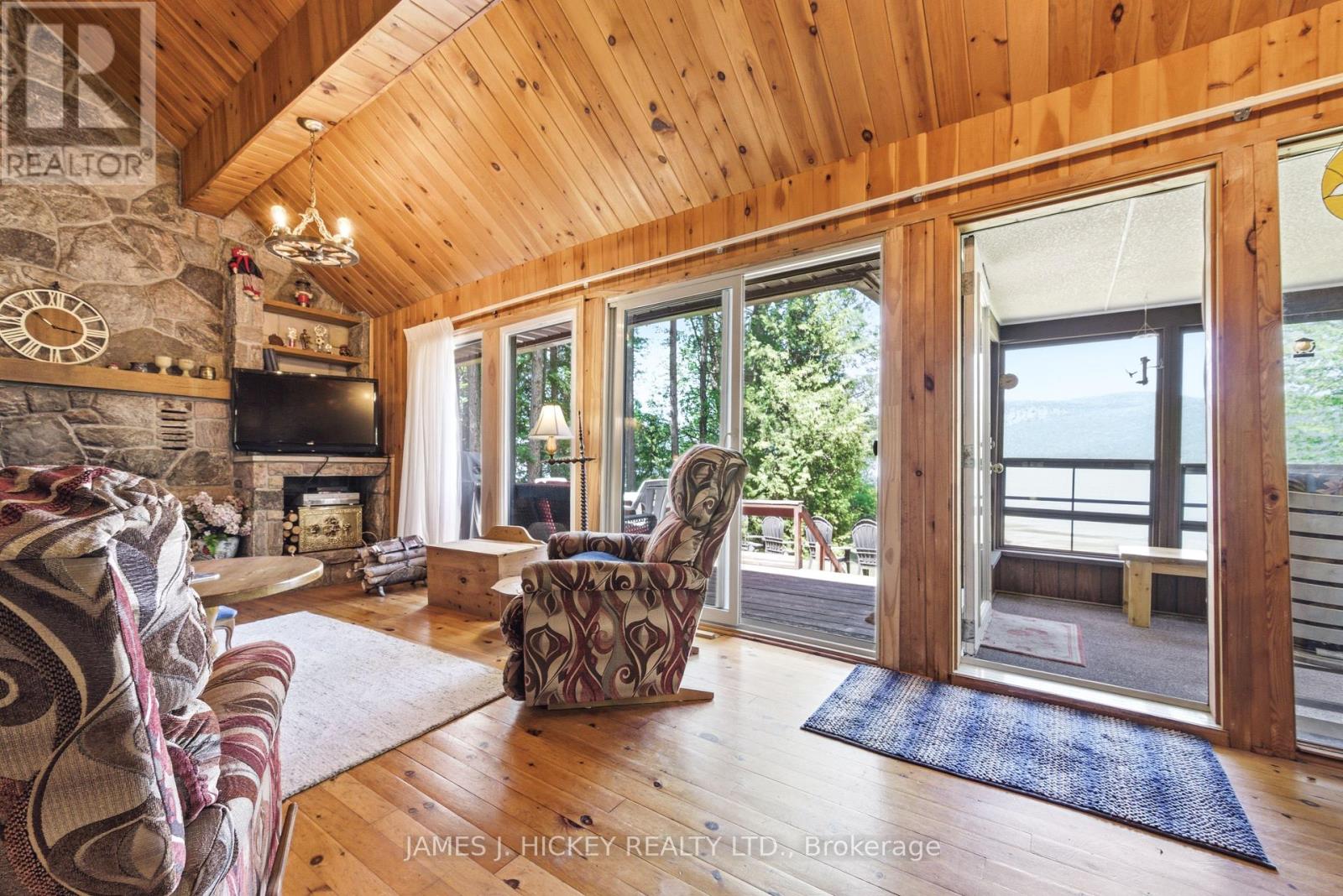 31 BEAVERBROOK LANE - 2