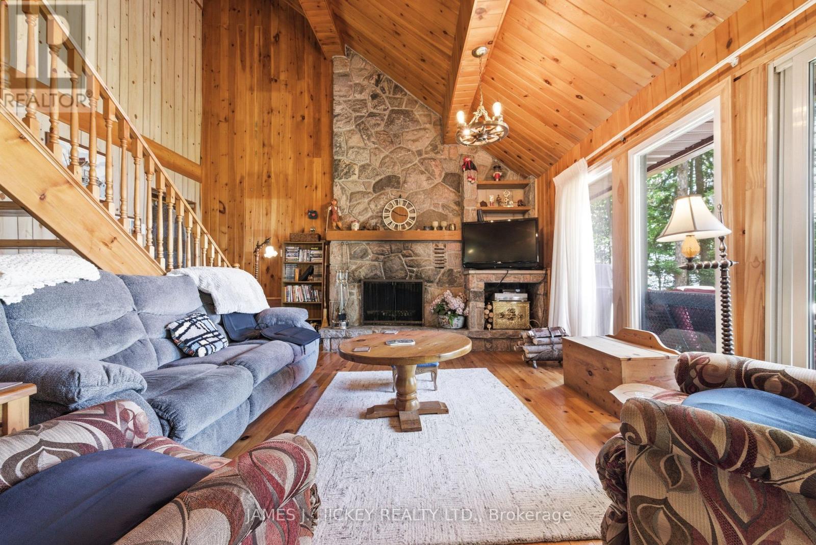 31 BEAVERBROOK LANE - 3