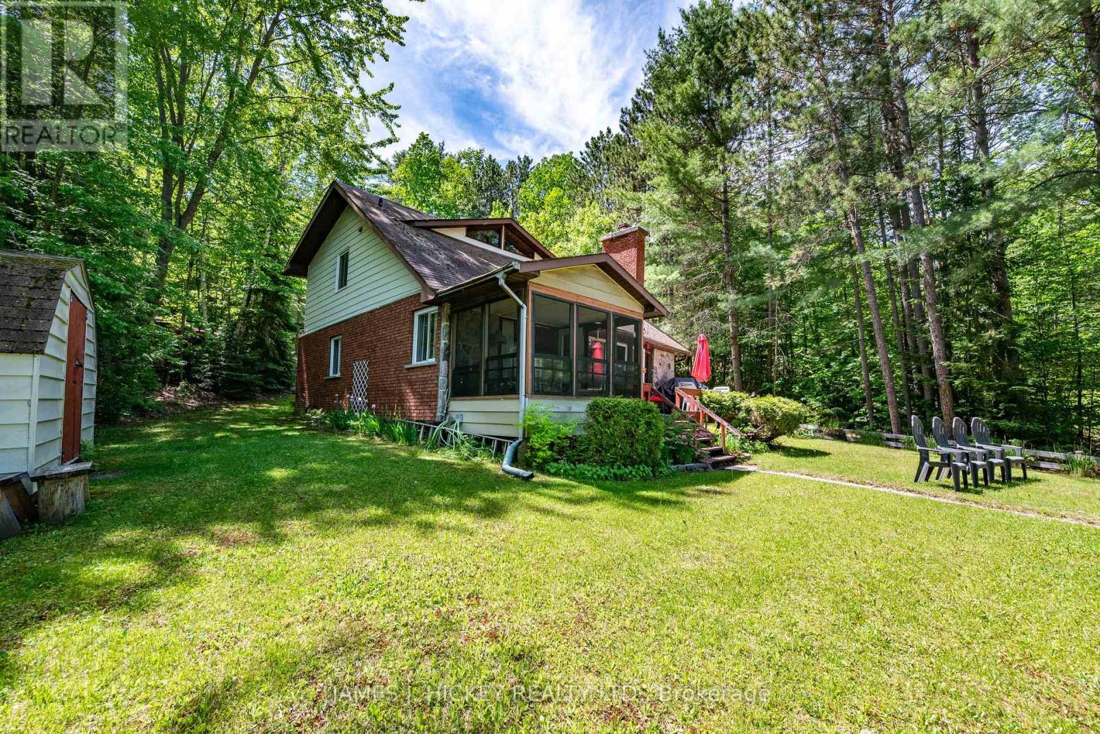 31 BEAVERBROOK LANE - 33