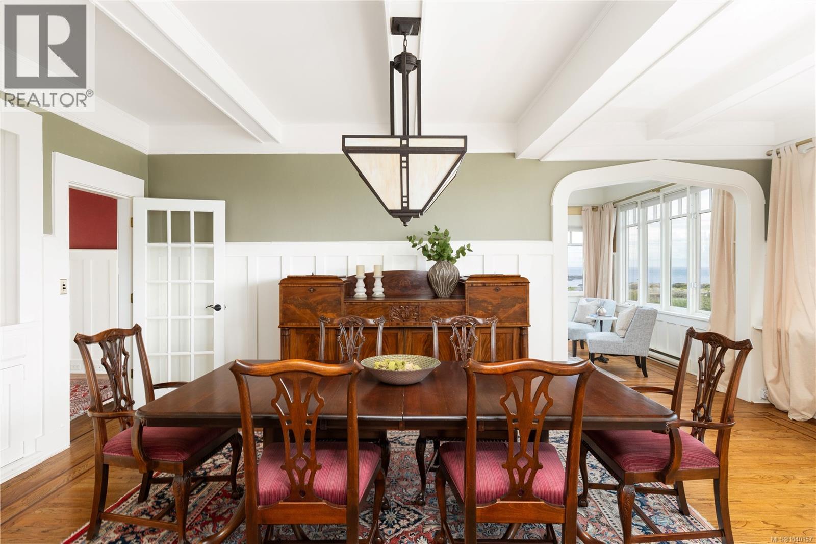  318 Newport Avenue, Oak Bay