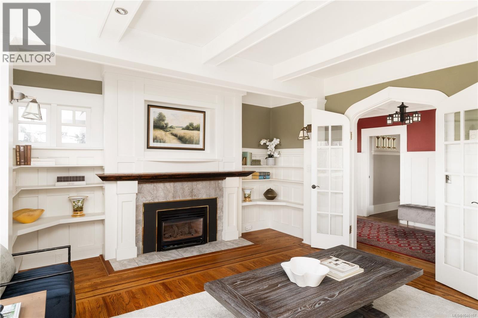  318 Newport Avenue, Oak Bay