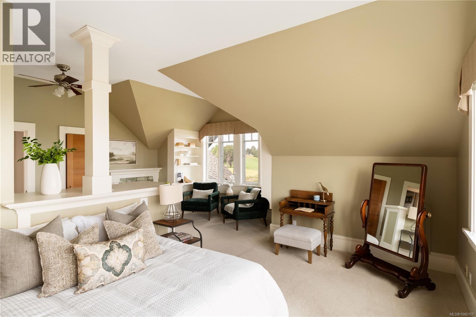  318 Newport Avenue, Oak Bay