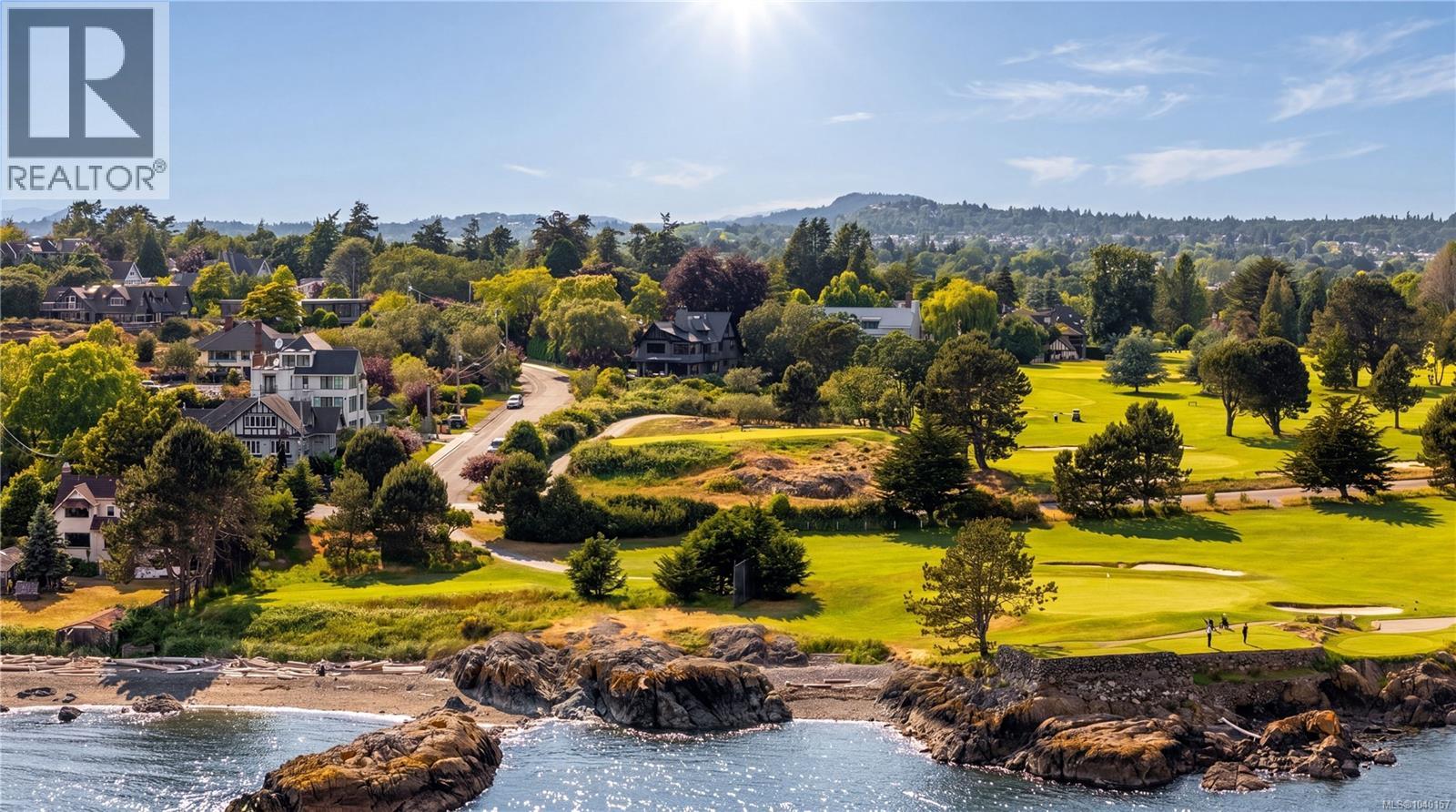  318 Newport Avenue, Oak Bay