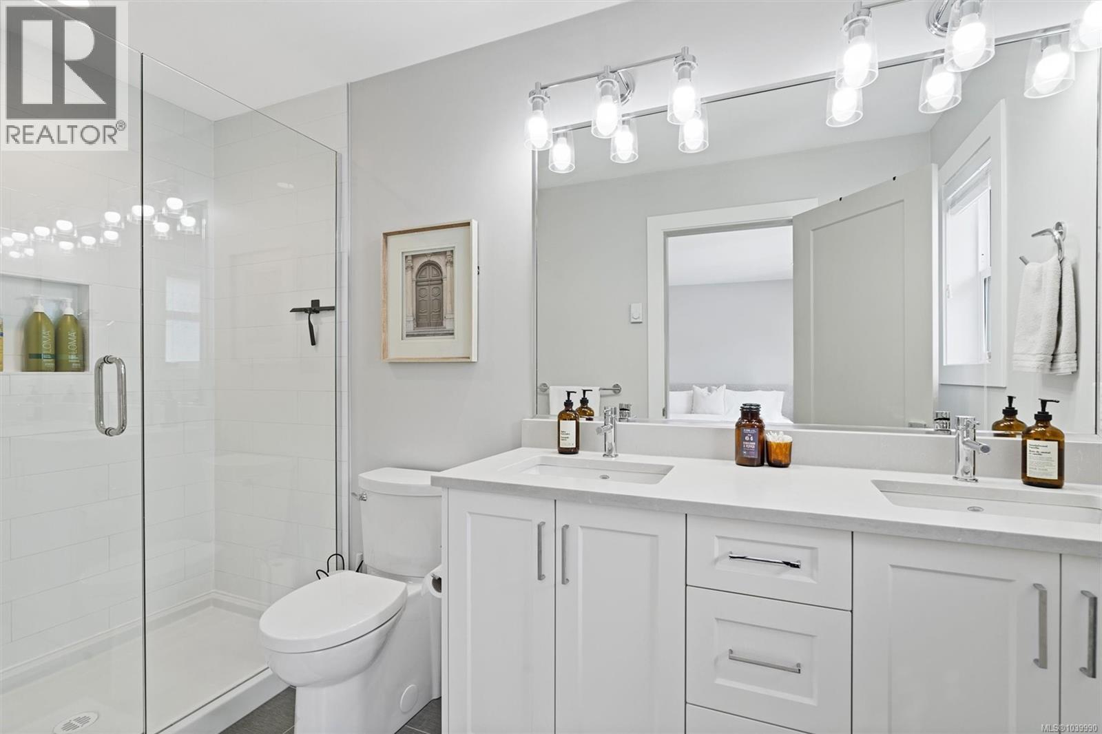  2835 Lunar Court, Langford