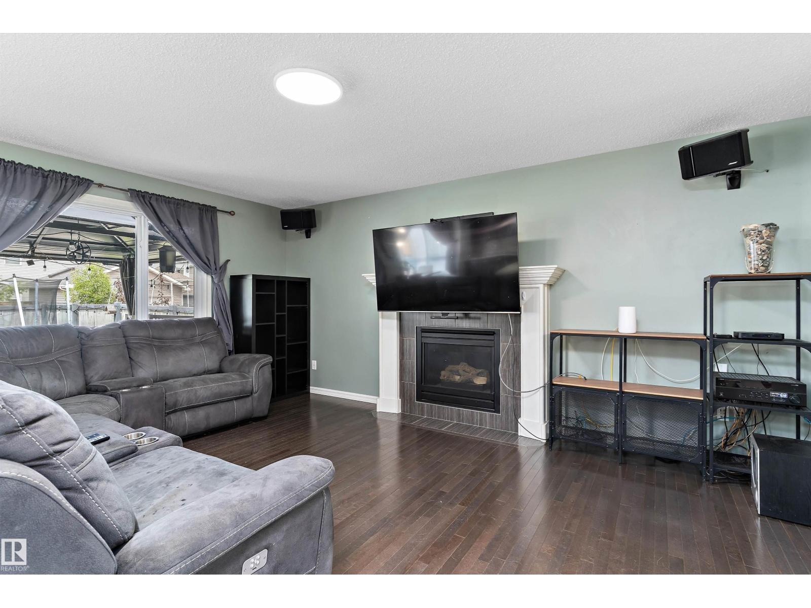 1332 72 ST SW - 18