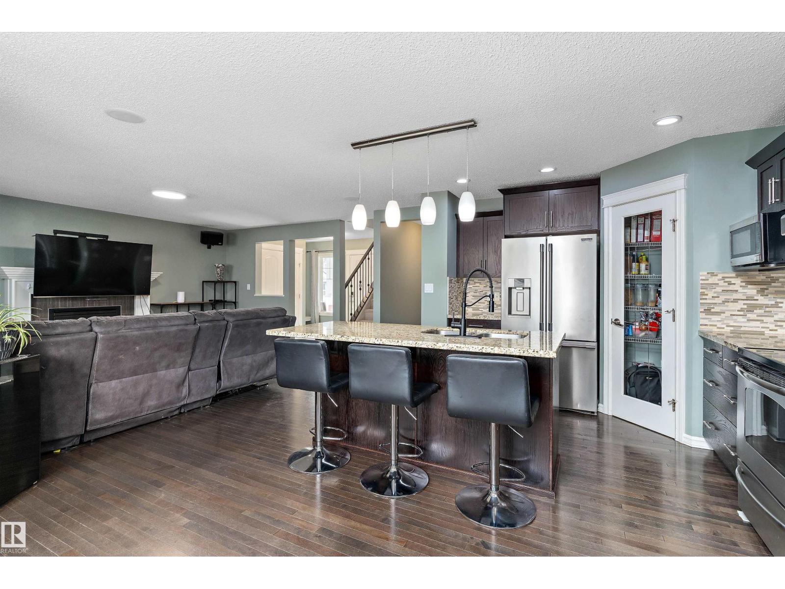 1332 72 ST SW - 9
