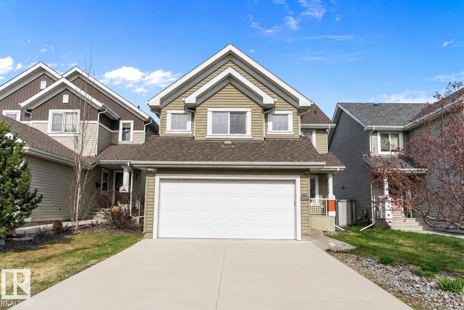 1332 72 ST SW - 1