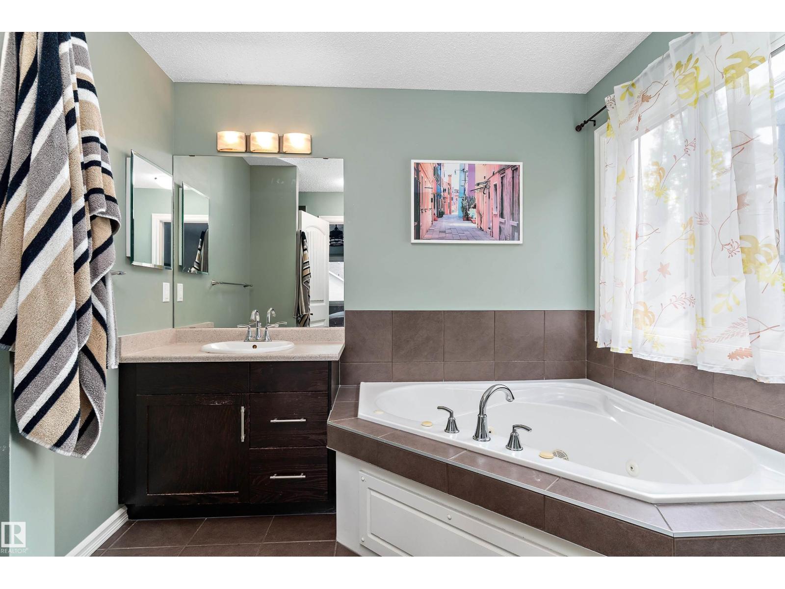 1332 72 ST SW - 34