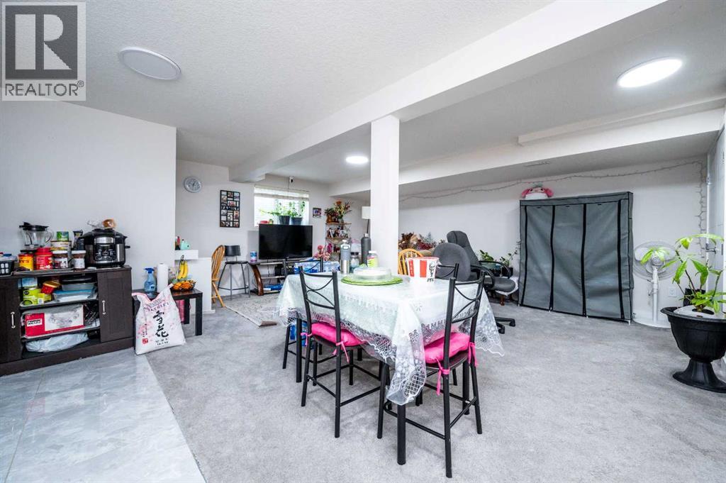 72 Faldale Close NE - 26